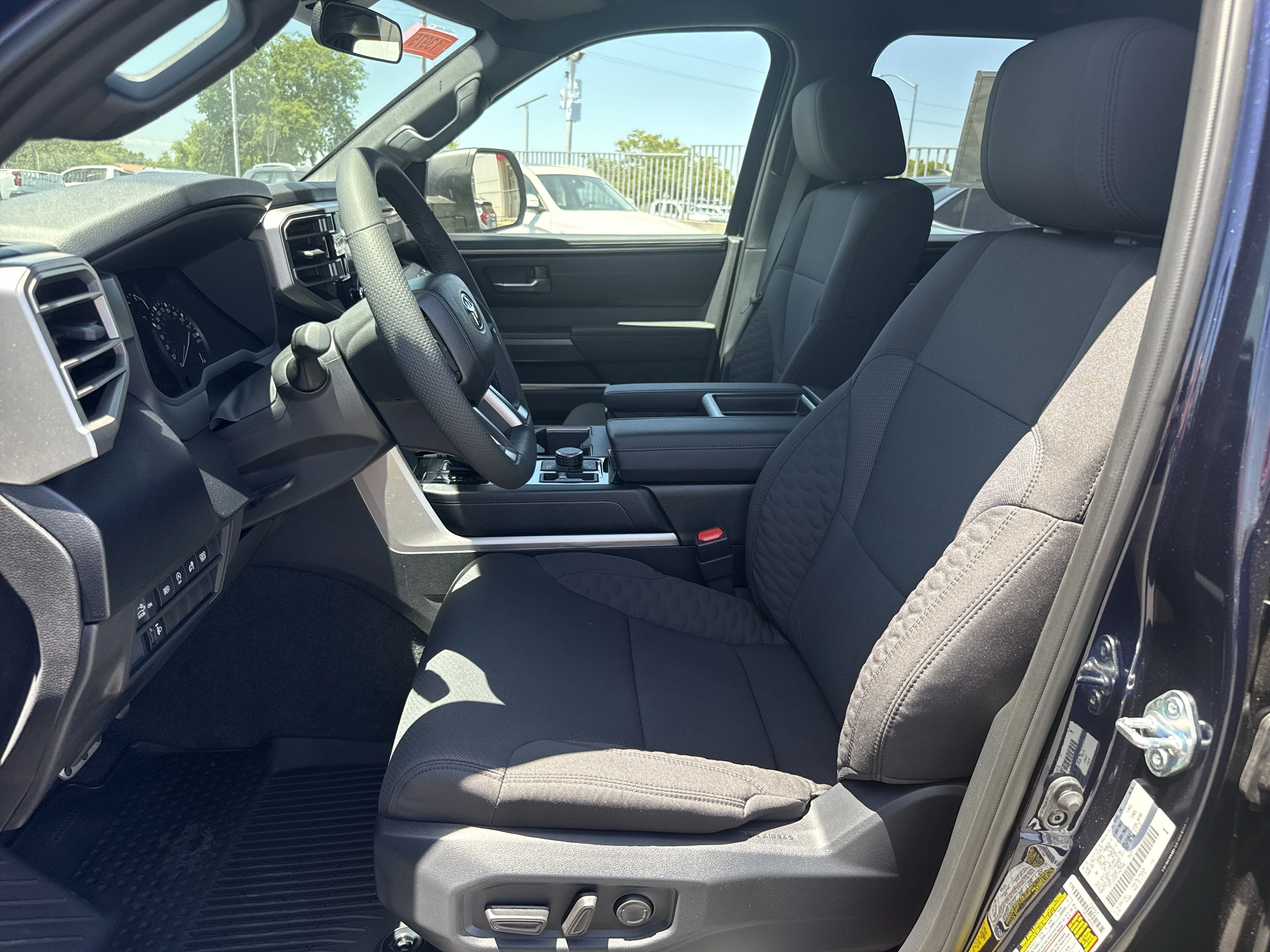 2026 Toyota Tundra SR5 - Photo 10
