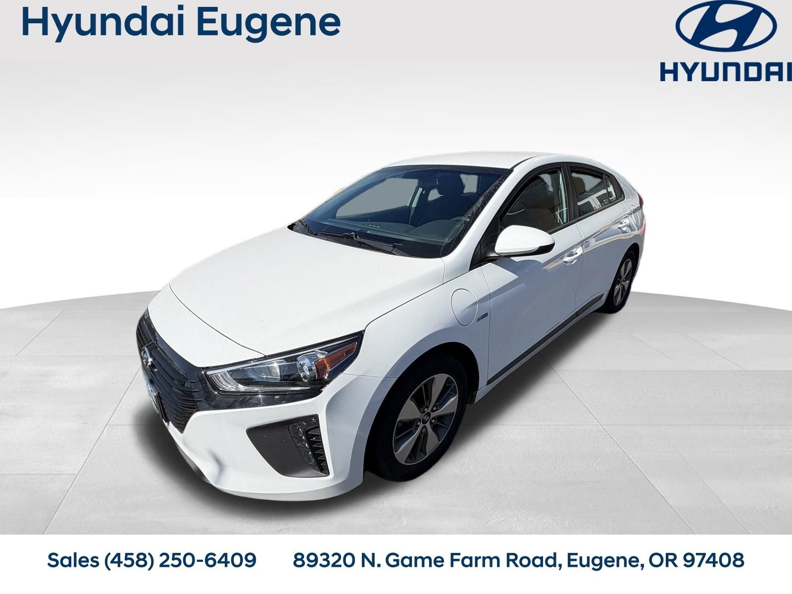 Used 2019 White Hyundai Base image 1
