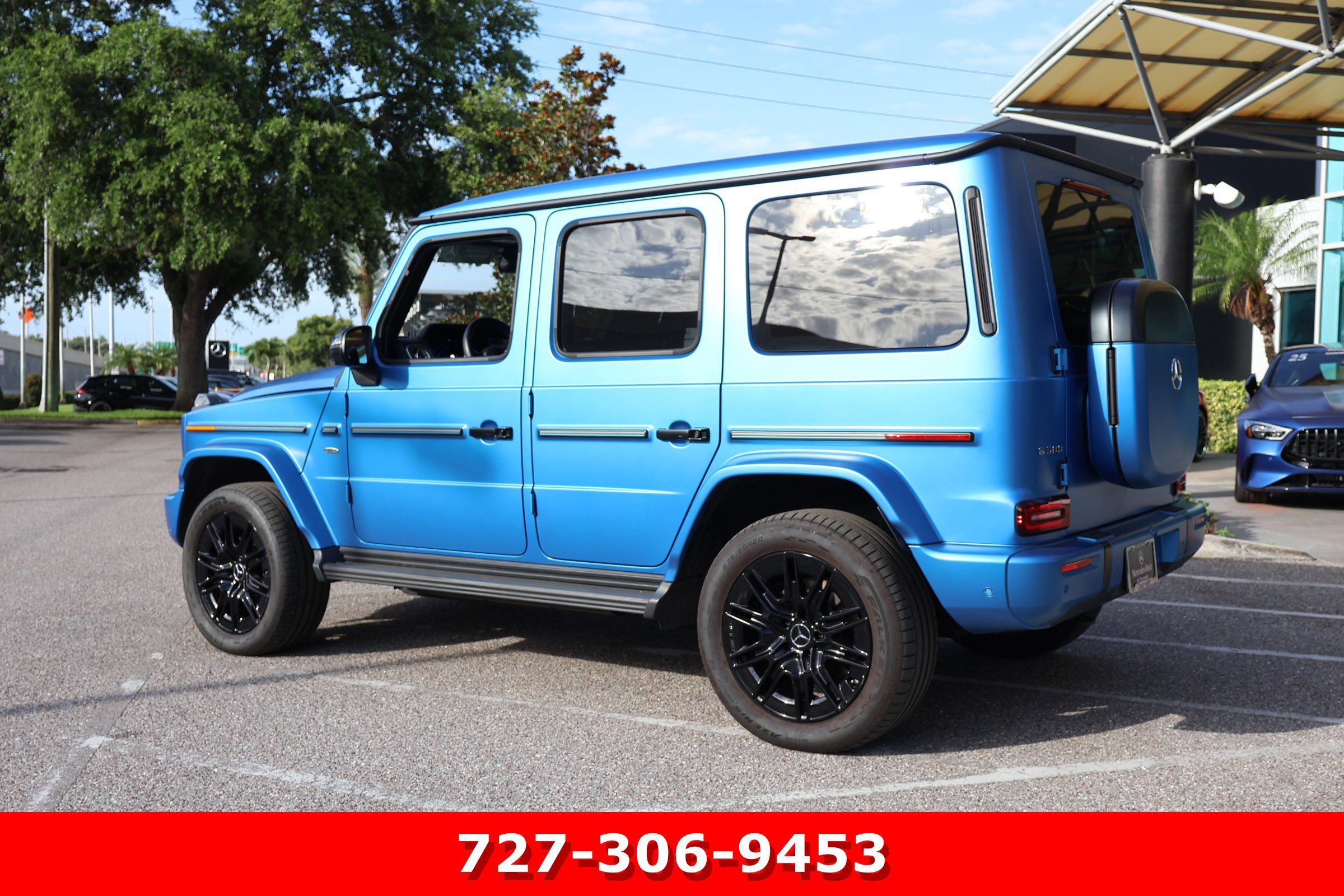 Certified Used 2025 MANUFAKTUR South Sea Blue Magno Mercedes-Benz G 580e image 7