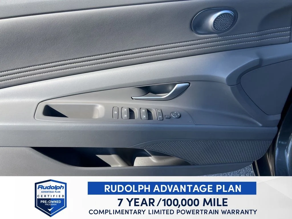 Used 2025 Gray Hyundai SEL Sport image 12