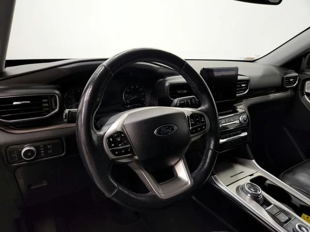 Used 2021 Agate Black Metallic Ford Limited image 17