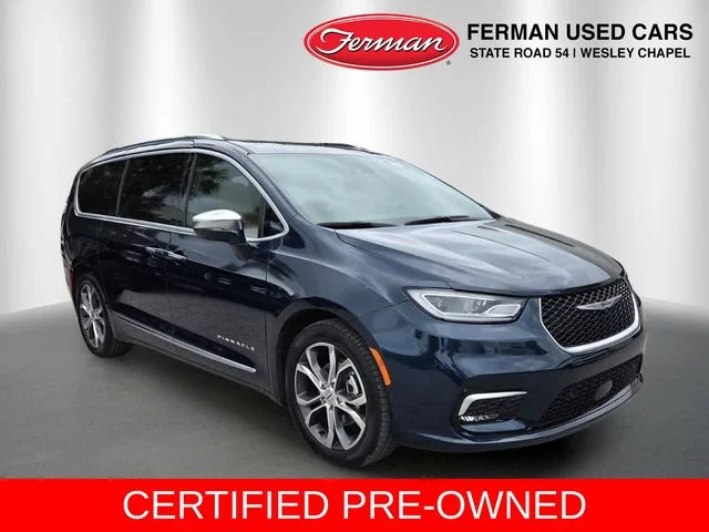 2024 Chrysler Pacifica Pinnacle's photo