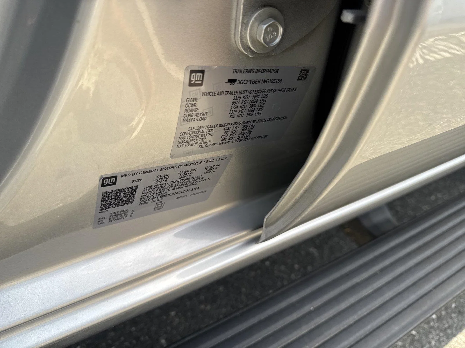 Used 2022 SILVER ICE METALLIC Chevrolet Custom image 38