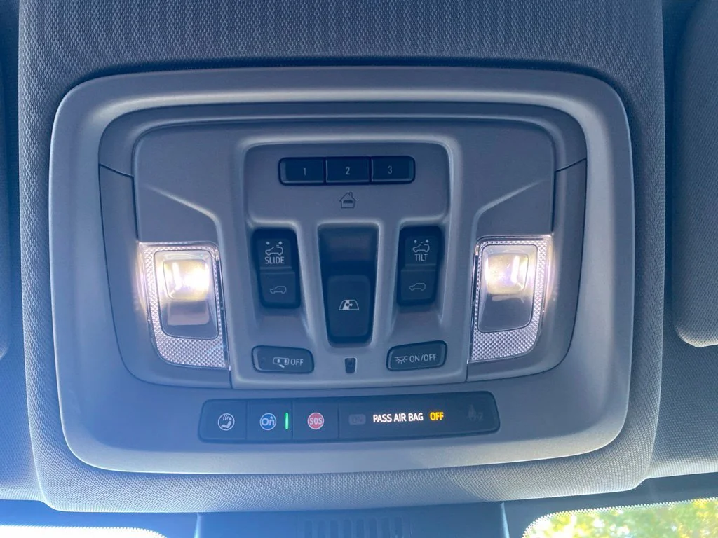 Used 2026 Onyx Black GMC Denali image 29