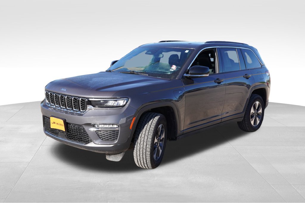 Used 2024 Gray Jeep 4xe image 11