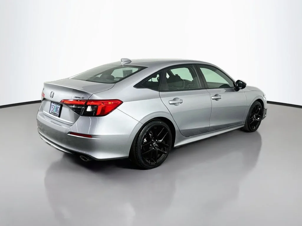 Used 2022 Silver Honda Sport image 8