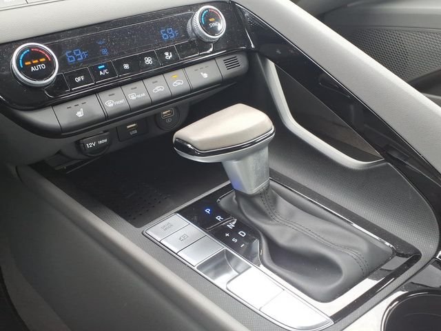 Used 2023  Hyundai SEL image 20