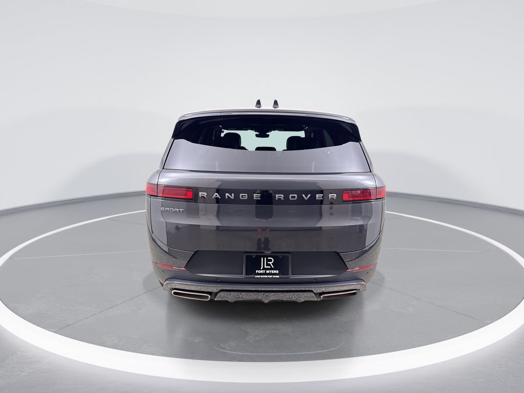 New 2026 Carpathian Grey Land Rover SE image 7