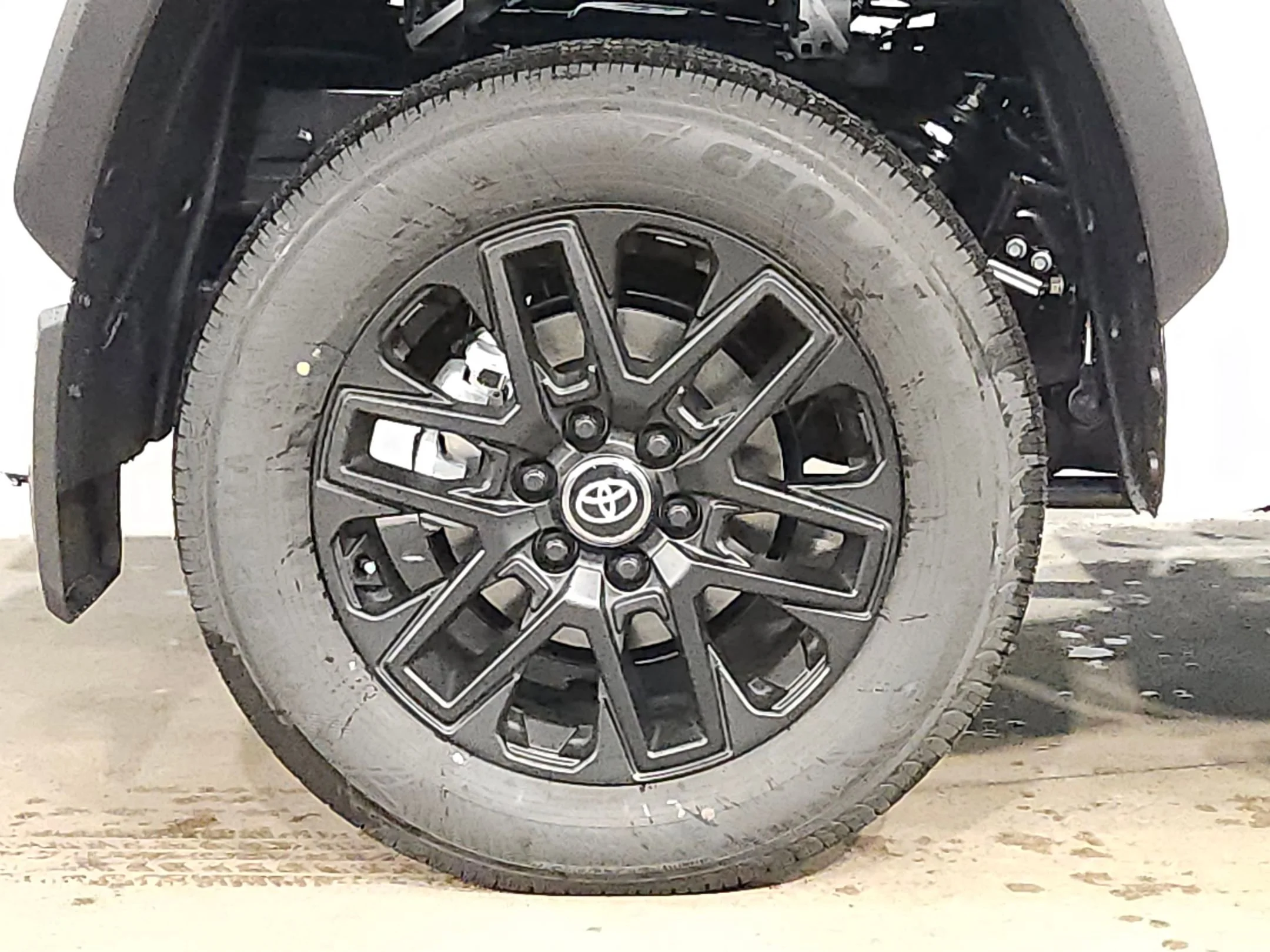 2026 Toyota Tundra Limited - Photo 23