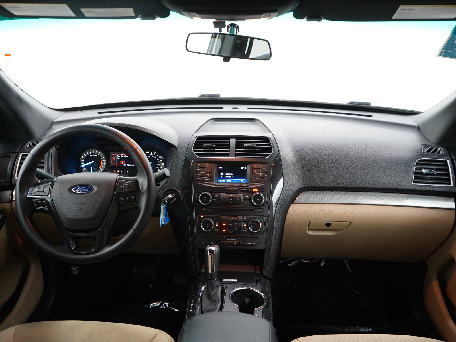 Used 2016 Ingot Silver Ford  image 14