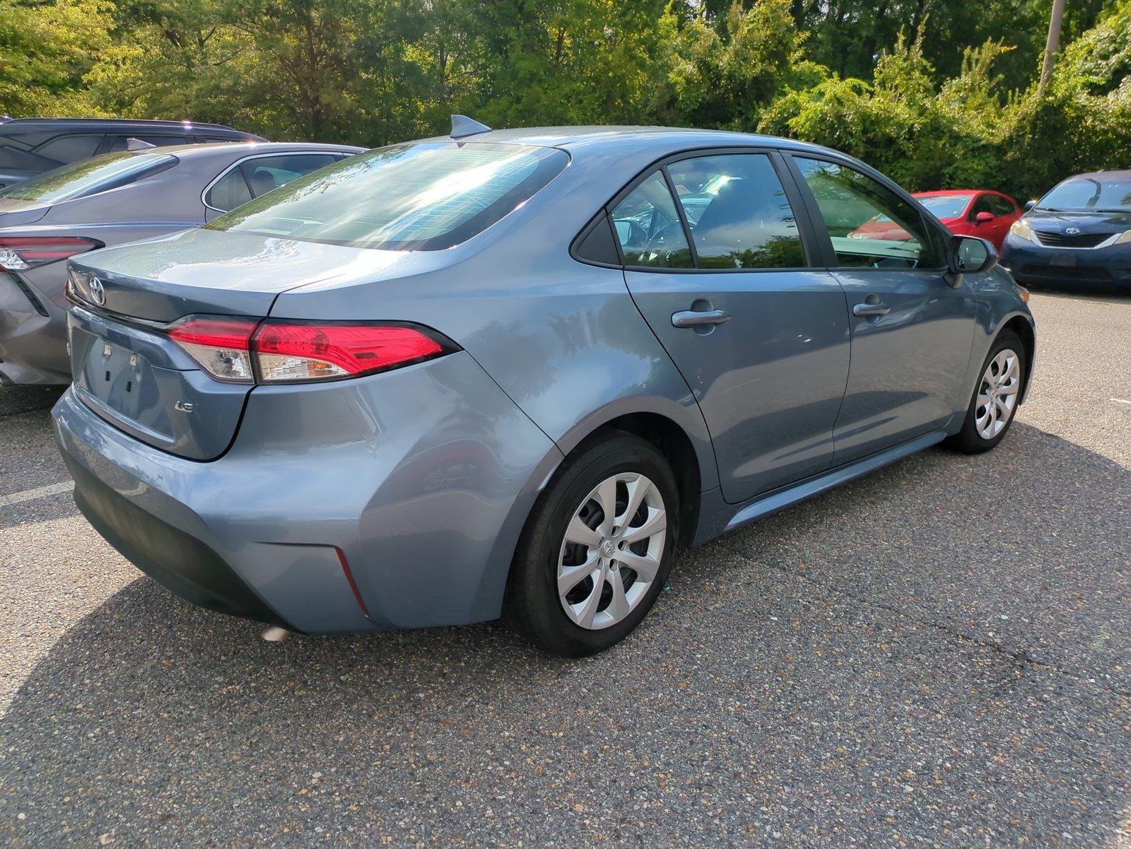 Used 2024  Toyota LE image 3
