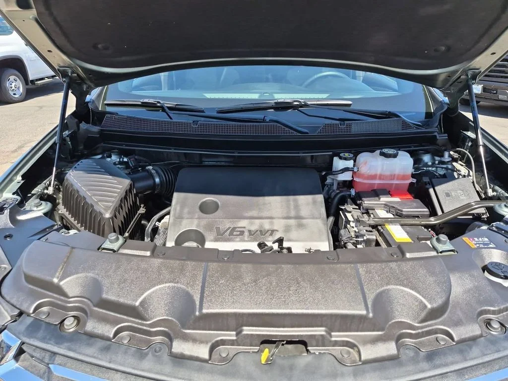 Used 2023 Green Chevrolet LT image 30