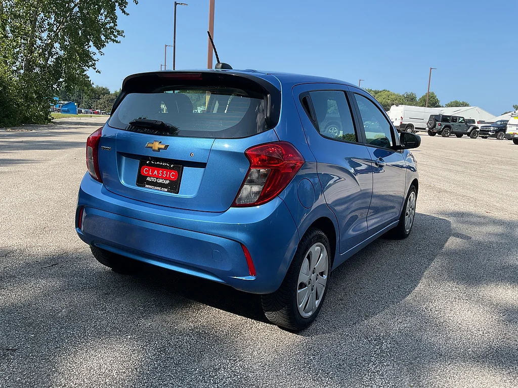 Used 2017 Splash Metallic Chevrolet LS CVT image 7