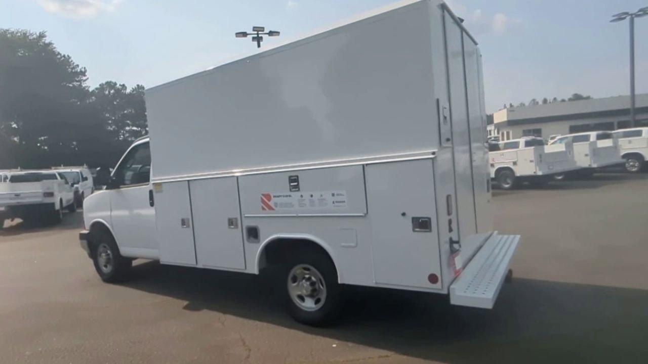 New 2025 Summit White GMC Work Truck image 6