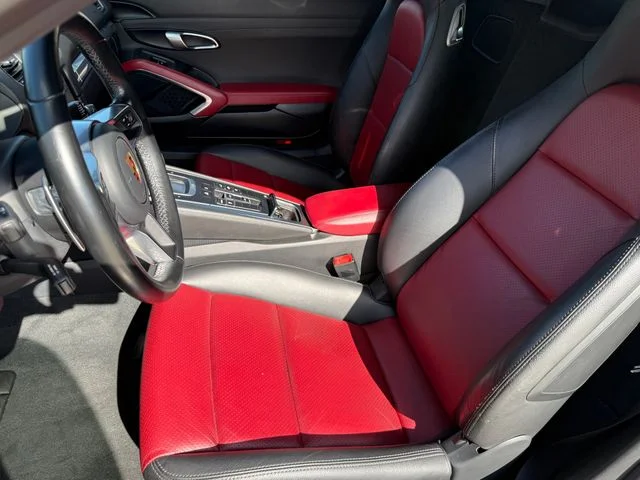 Used 2020 Gentian Blue Metallic Porsche Base image 25