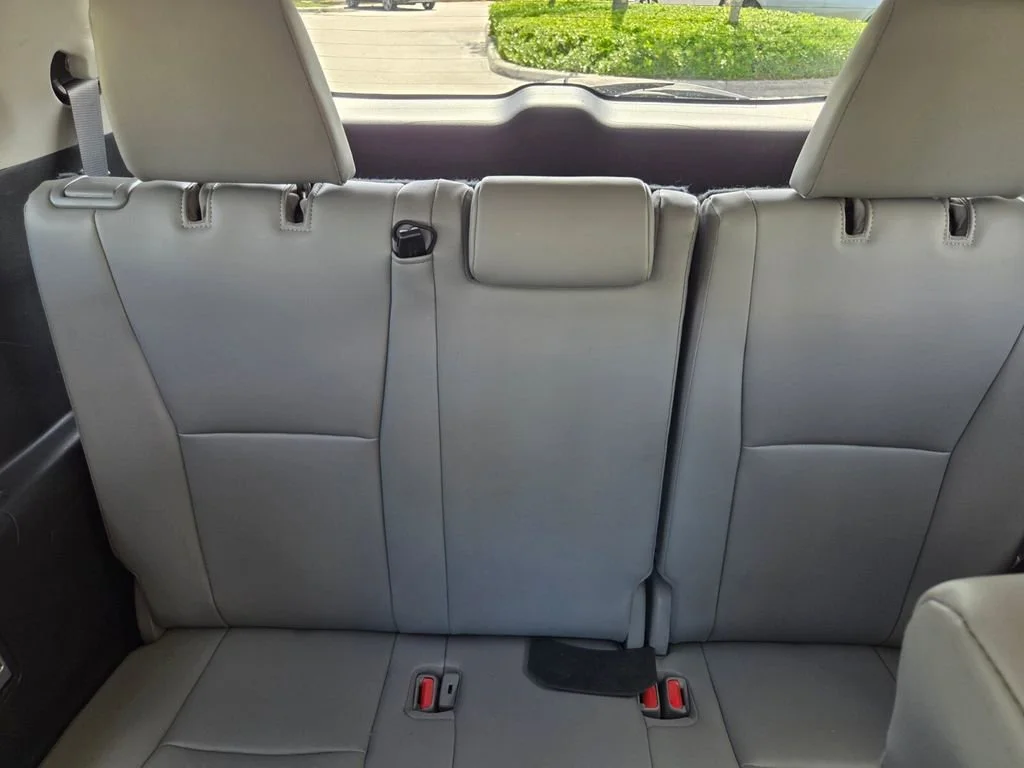 Used 2022 Magnetic Gray Metallic Toyota Hybrid XLE image 29