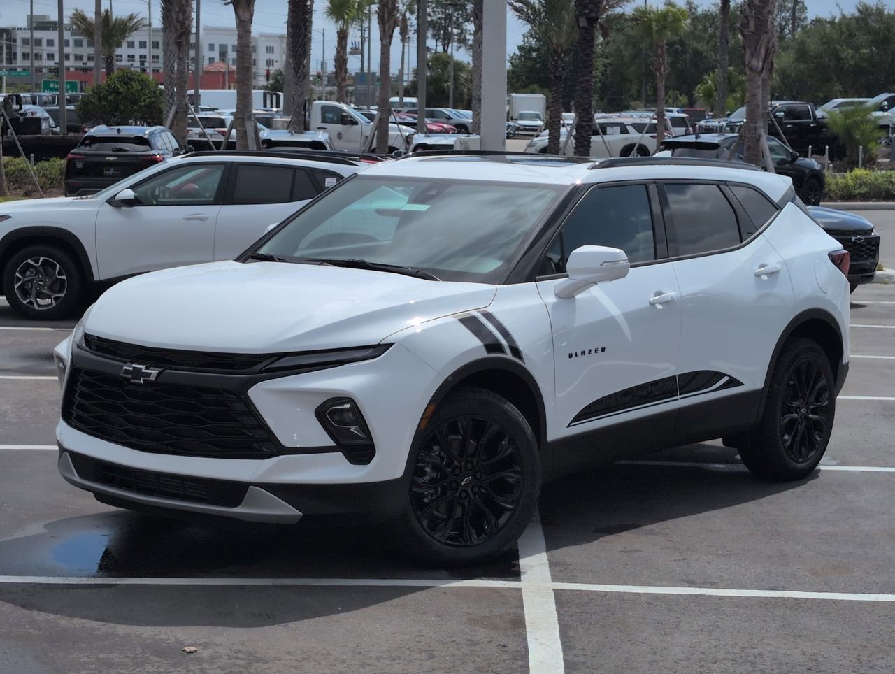 New 2026 Summit White Chevrolet 3LT image 1