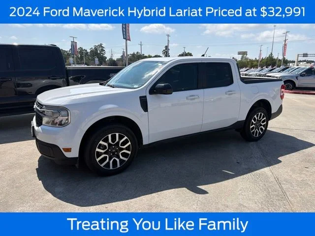Used 2024 Oxford White Ford Lariat image 1