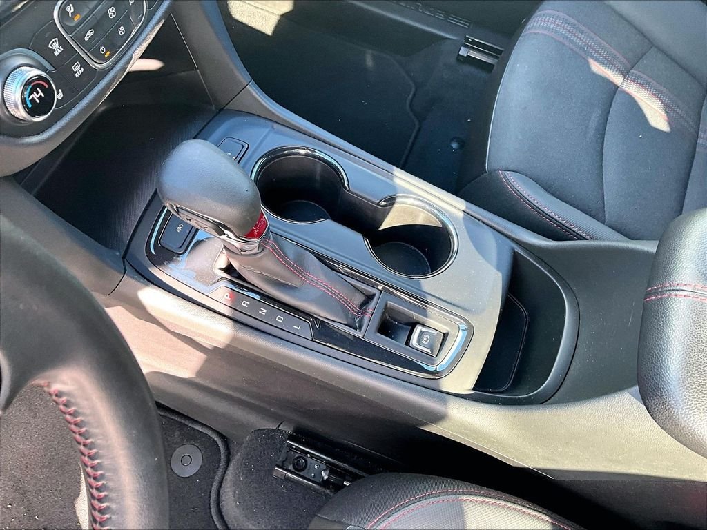 Used 2022 Cherry Red Tintcoat Chevrolet RS image 20