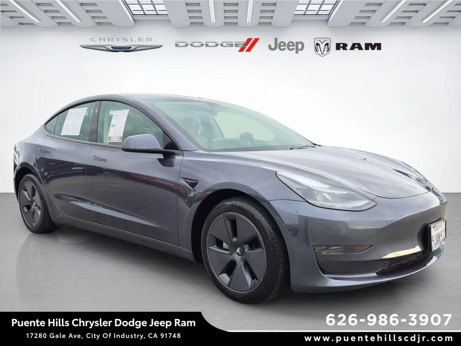 2023 Tesla Model 3 -'s photo
