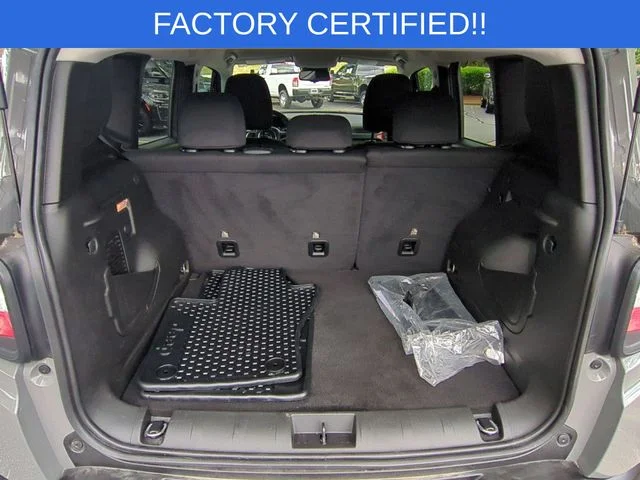 Used 2023 Gray Jeep Trailhawk image 33