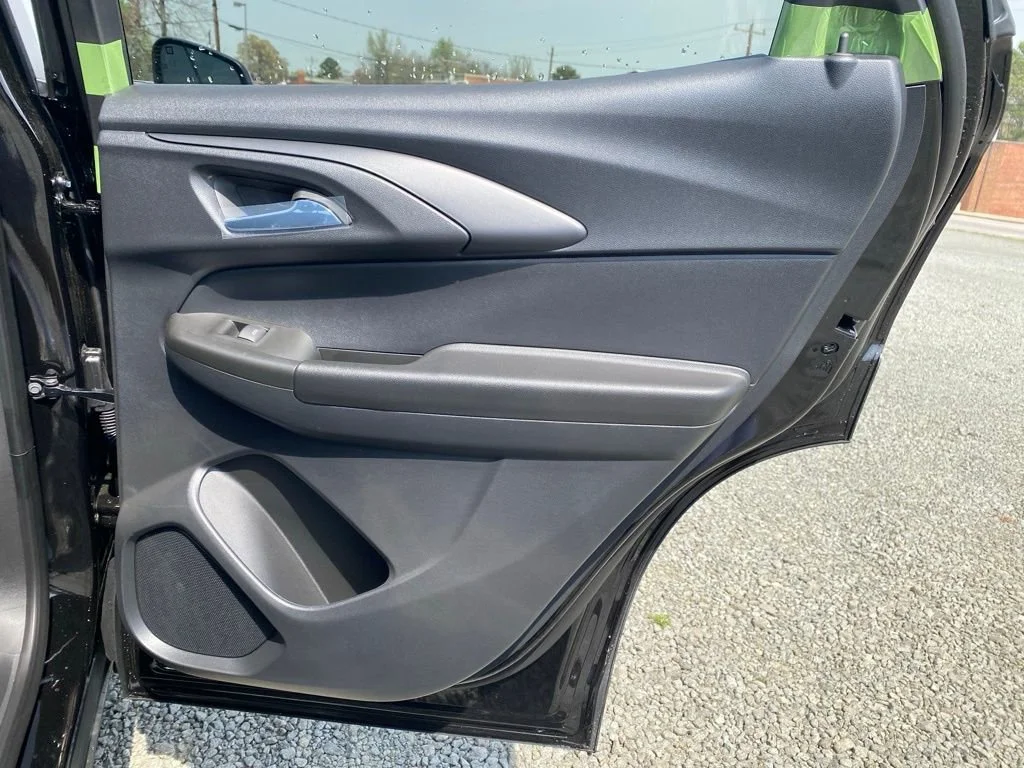 New 2026 Mosaic Black Metallic Chevrolet LT image 19