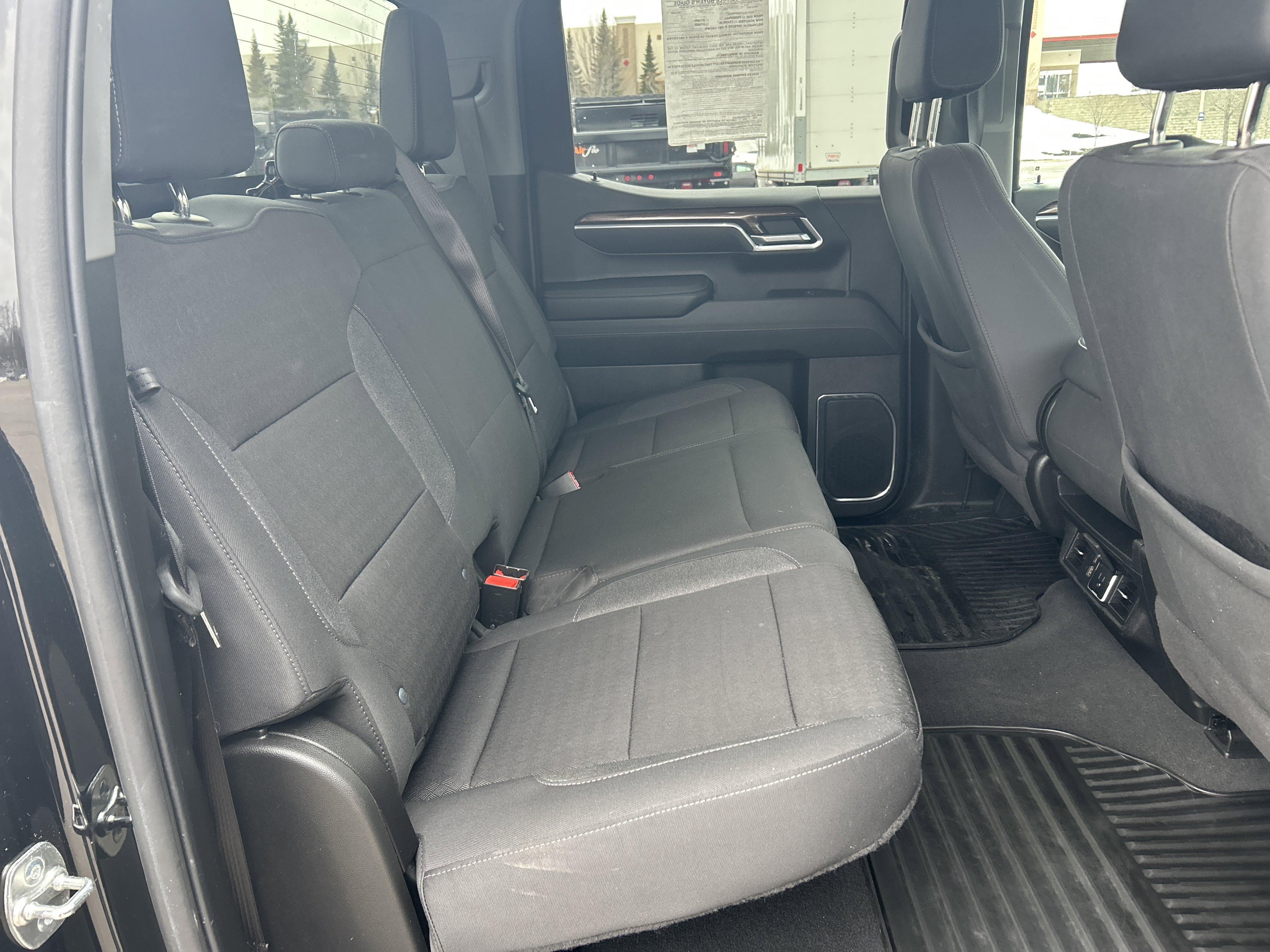 2025 Chevrolet Silverado 1500 LT - Photo 11