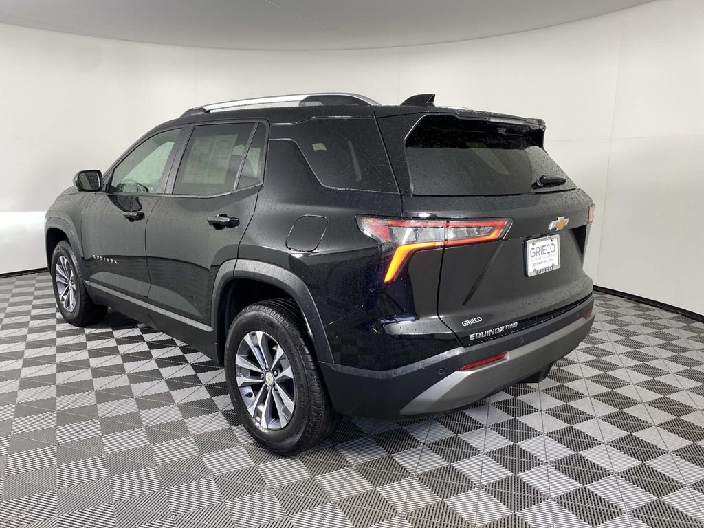 Used 2025 Black Chevrolet LT image 6