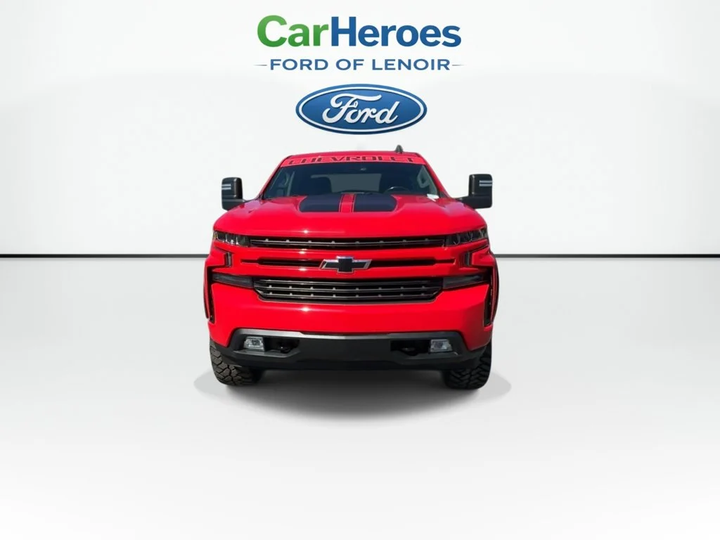 Used 2020 Red Chevrolet RST image 3
