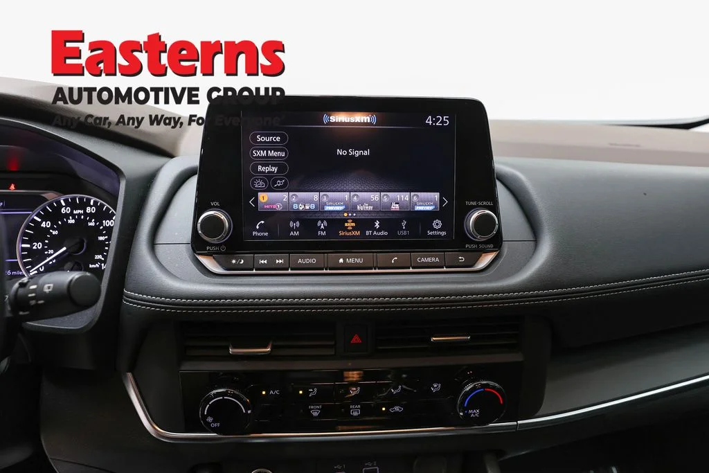Used 2023 White Nissan S image 12