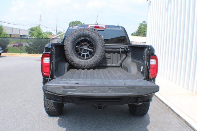 Used 2024 Onyx Black GMC 4WD AT4X image 16