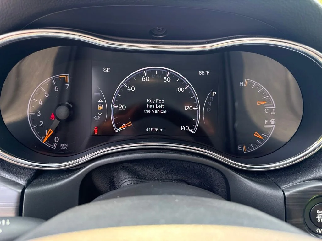 Used 2020 White Jeep Limited image 29