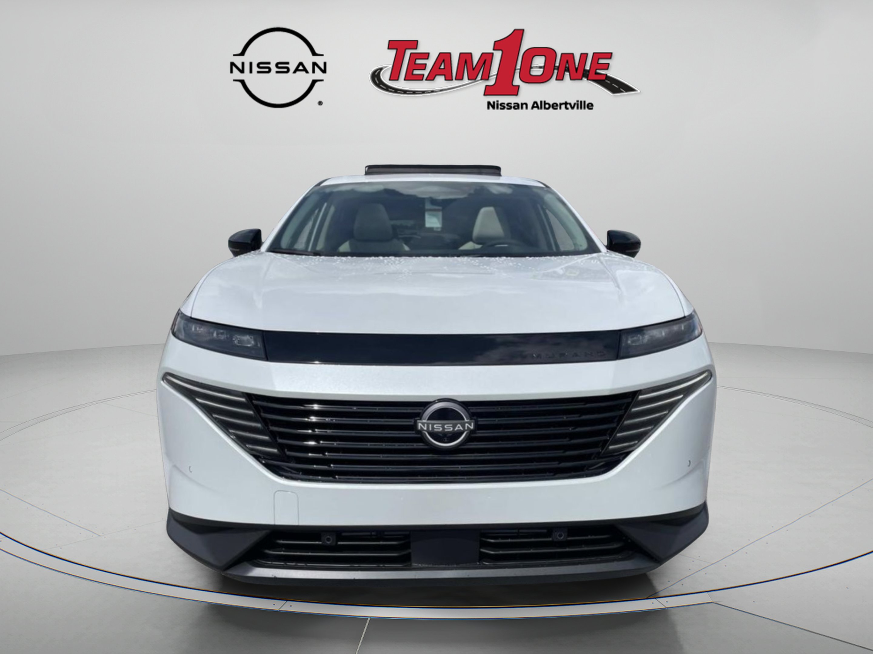 New 2026 Everest White Pearl TriCoat Nissan SL image 2