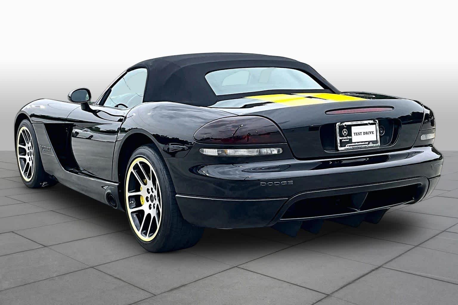 Used 2003 Viper Black Dodge SRT-10 image 10