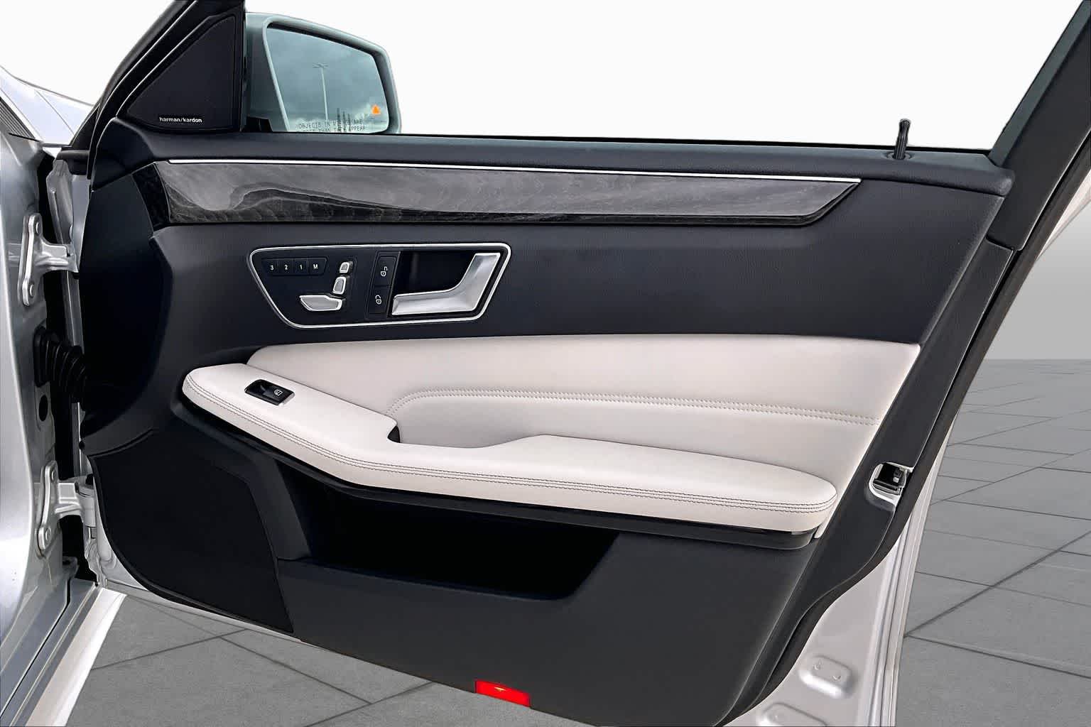 Used 2016 Iridium Silver Metallic Mercedes-Benz E 350 Sport image 20