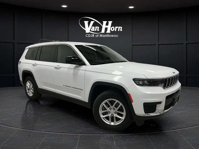 2023 Jeep Grand Cherokee L Laredo 4x4's photo