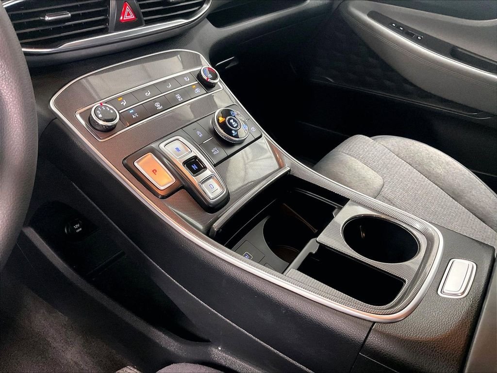 Used 2023 Silver Hyundai SE image 21