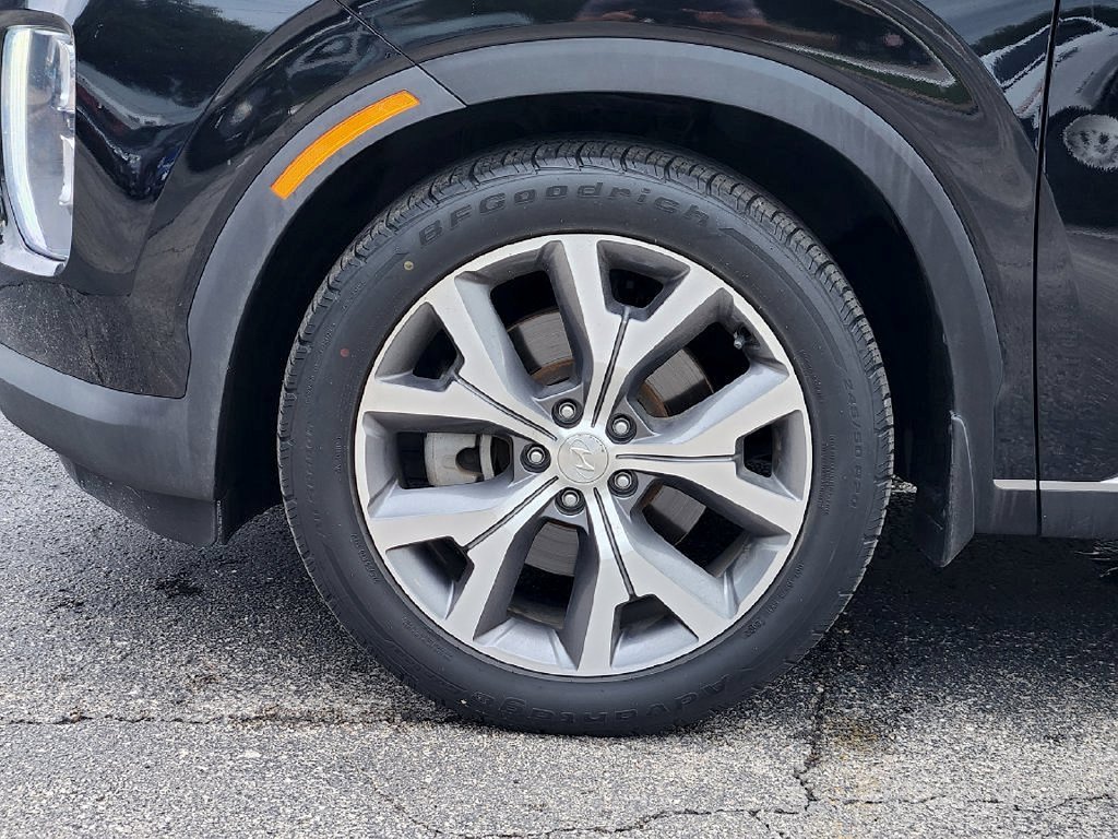 Used 2020 Black Hyundai SEL image 10