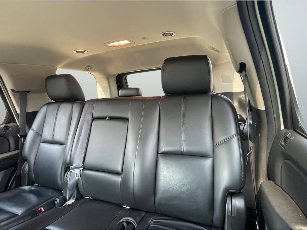 Used 2011 White GMC SLT image 42