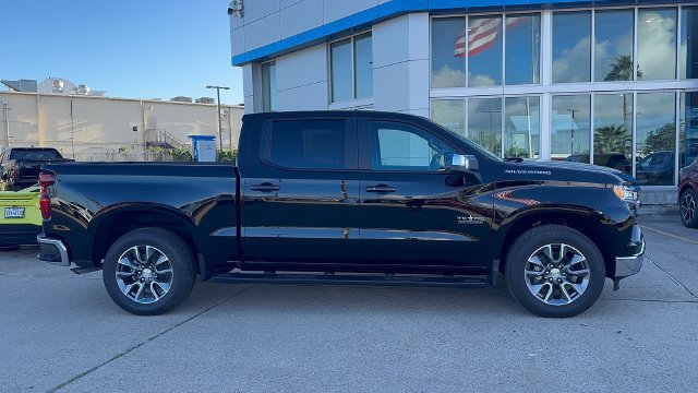 2026 Chevrolet Silverado 1500 LT - Photo 2