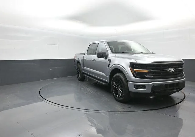 New 2026 Iconic Silver Metallic Ford XLT image 3