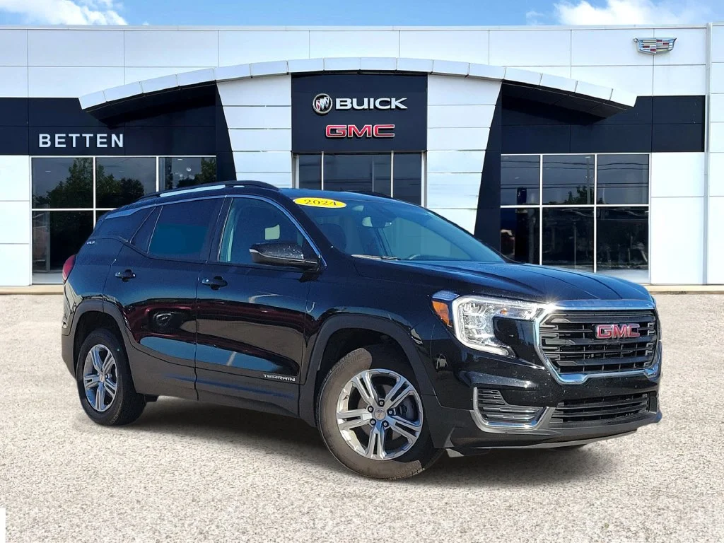 Used 2024 Black GMC SLE image 1