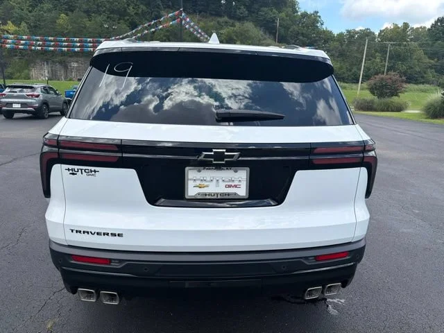 New 2027 Summit White Chevrolet LT image 6