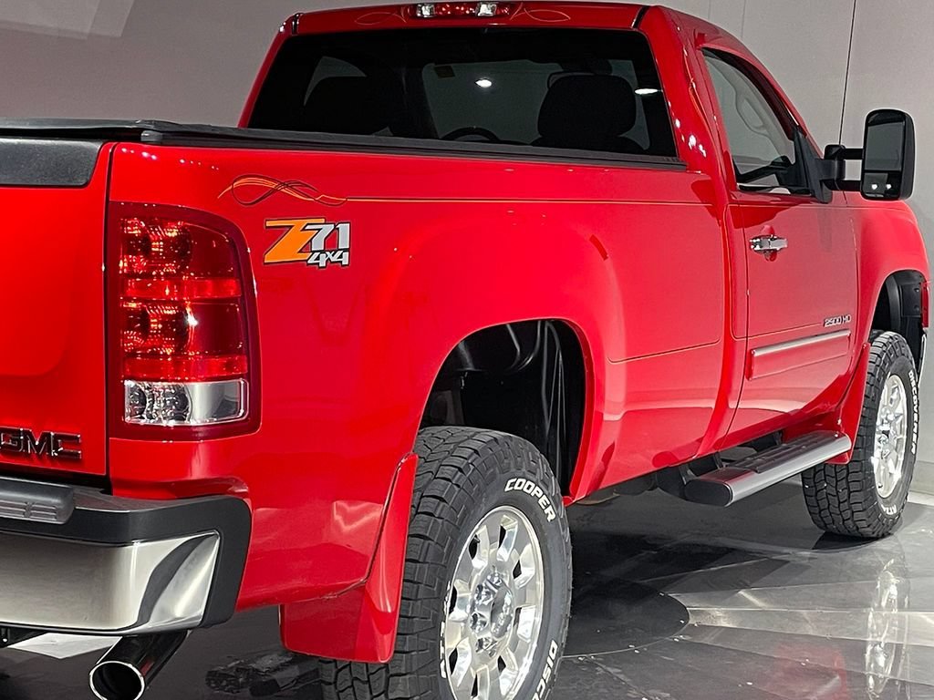 Used 2011 FIRE RED GMC SLE image 31