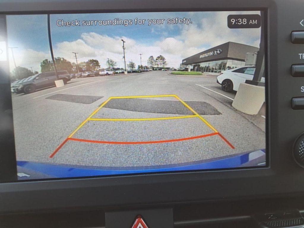 2025 Hyundai Elantra SEL - Photo 26