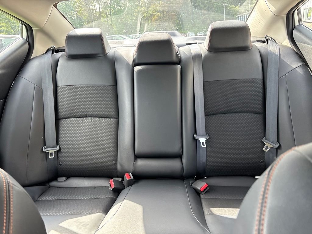 Used 2019 White Nissan 2.5 SR image 20