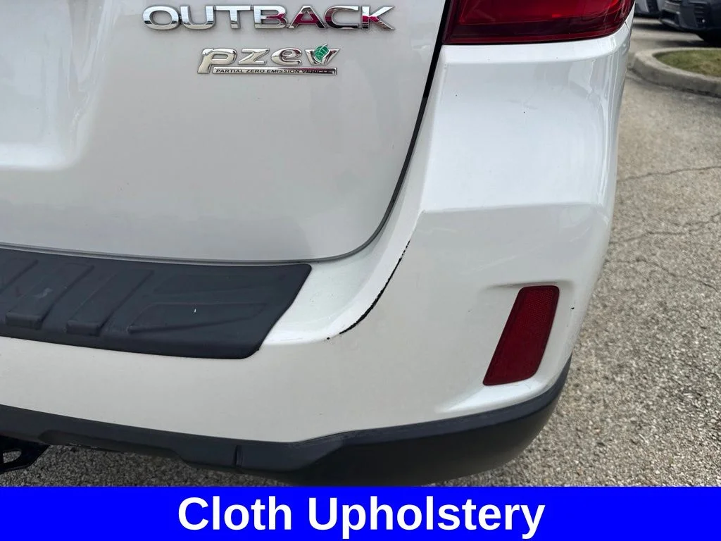 Used 2017 White Subaru 2.5i Premium image 13