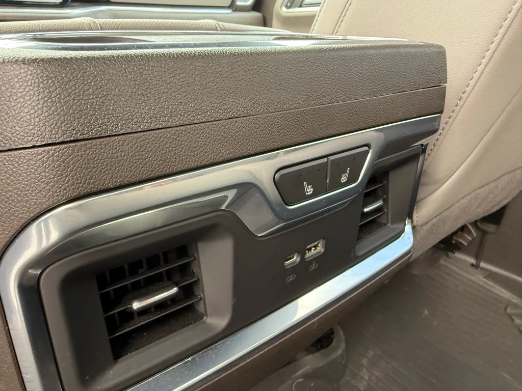 2023 Chevrolet Silverado 1500 LTZ - Photo 17
