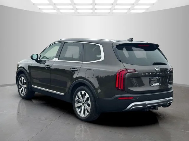Certified Used 2021 Green Kia EX image 5