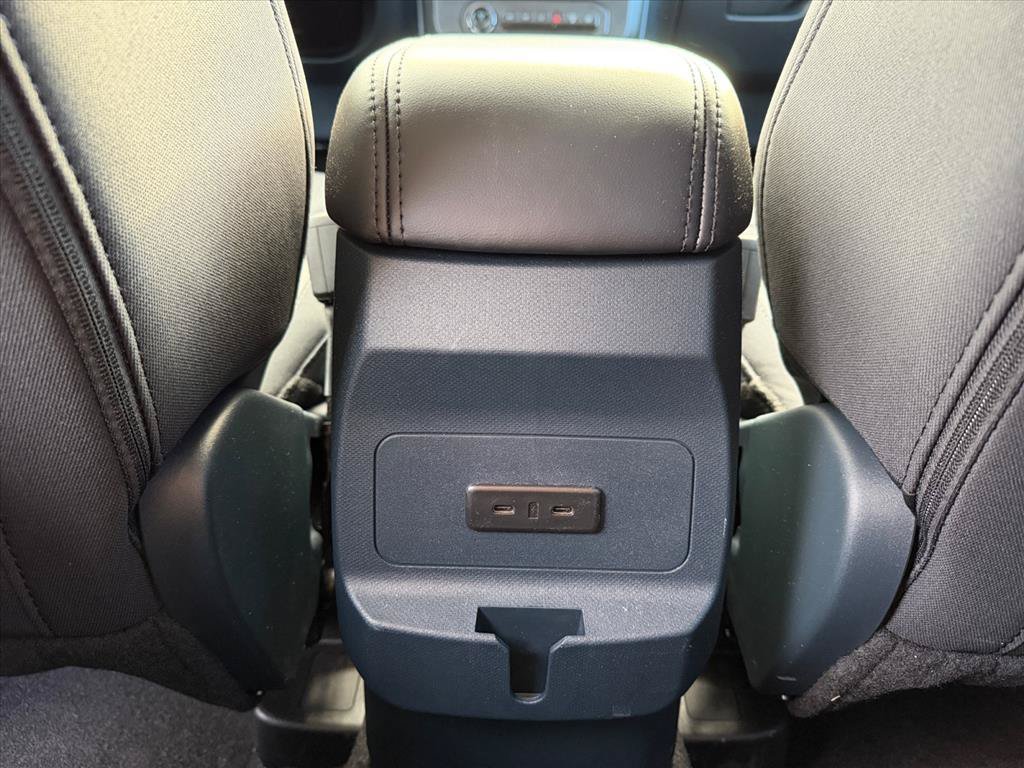 New 2026 Oxford White Ford XLT image 13